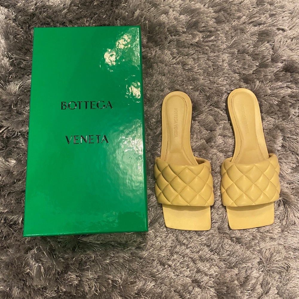 BOTTEGA VENETA
